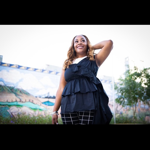 Never Basic Top - Picture 2 of 2